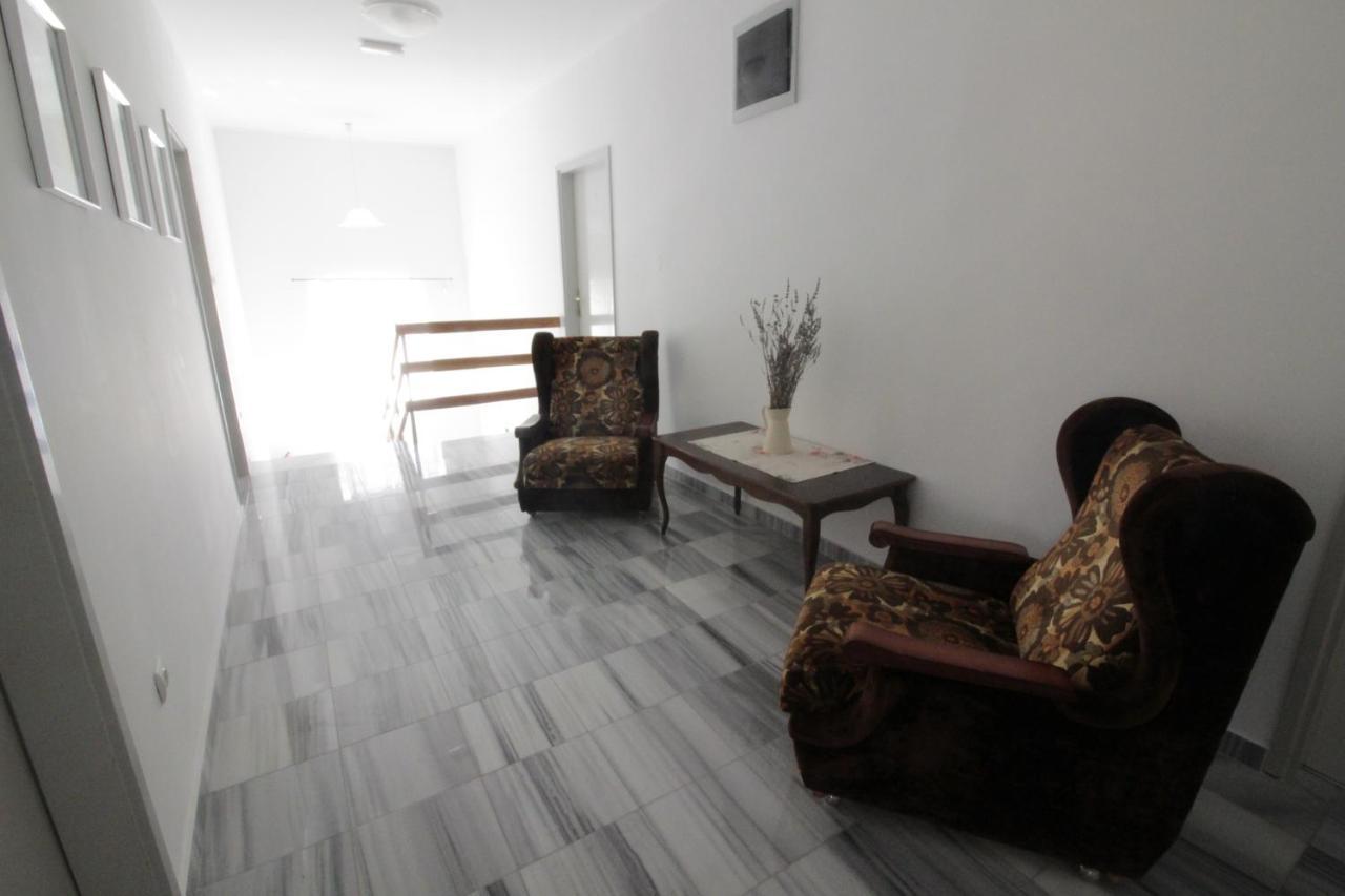 Studios & Rooms Fiesta Novalja Exterior photo